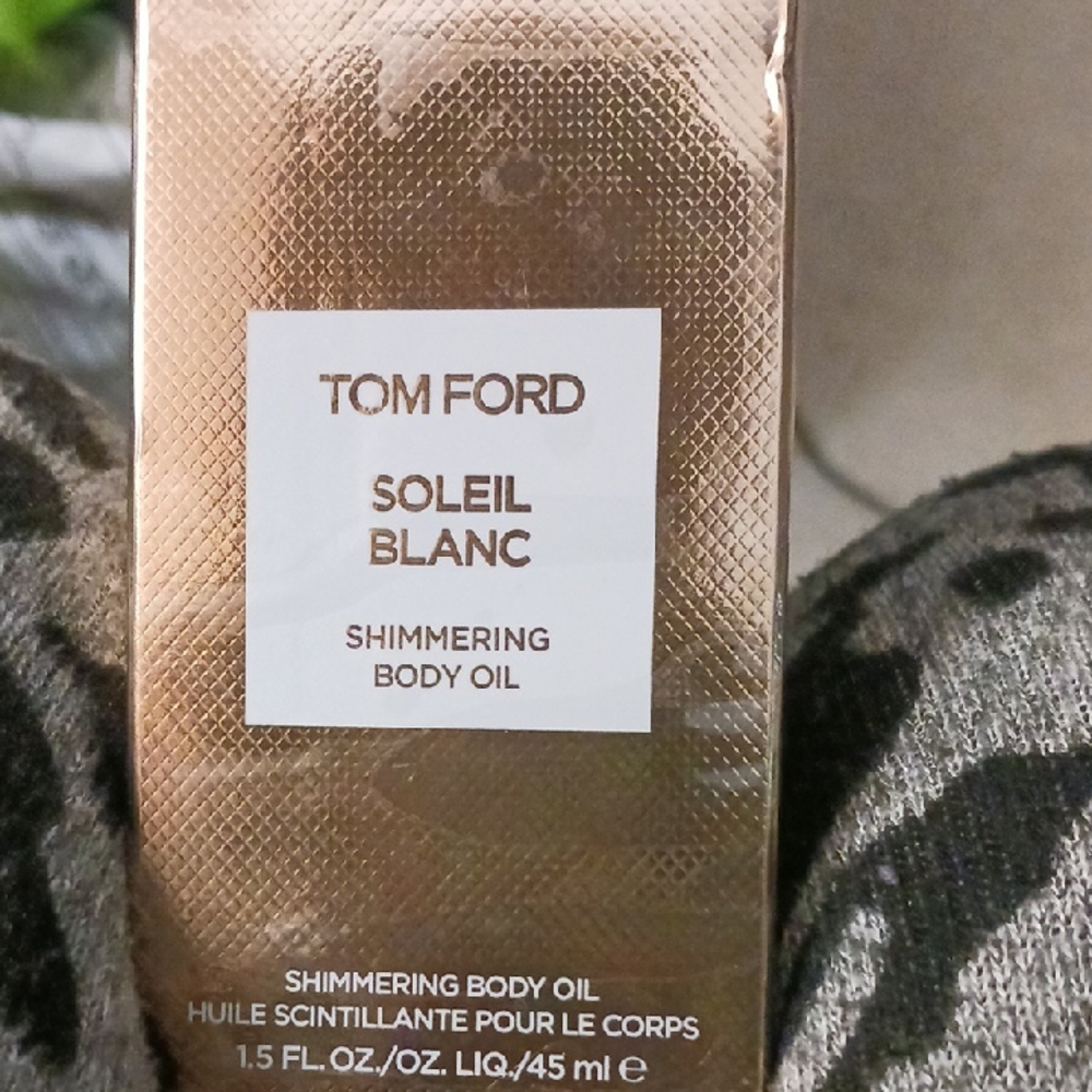 TOM FORD SOLEIL BLANC Shimmering BODY OIL